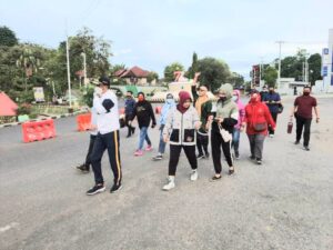 Gubernur Sulsel Nikmati Suasana Pagi Di Kota Kalong