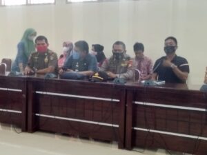 Lima Poin Tuntutan LSM LAKI Saat Mendampingi Pedagang Pasar Siyo Belawa Di DPRD Wajo,Marsose : Padahal Mereka Memiliki SIPT