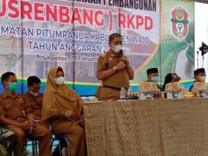 Musrembang Pitumpanua, Bupati ;  Pembagunan 2022 Fokus Di Infastruktur Jalan Dan 3 L