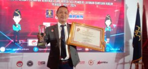 YLBH-BK Raih Penghargaan Dari Menkum HAM RI, Bupati : Ini Menjadi Kebanggaan Masyarakat Wajo