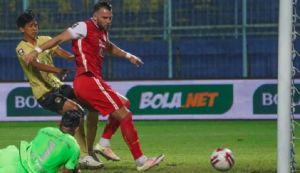 Persija Menaklukkan Barito Putera  Dengan Skor Tipis 1 – 0 Di Stadion Malang