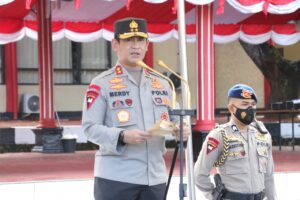 Kapolda Sulsel Beri Pembekalan Pada Siswa Diktuk Bintara Polri