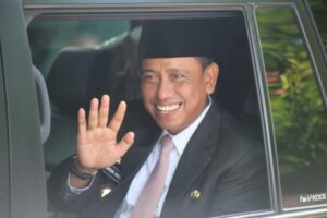 Bupati Wajo Amran Mahmud; Dekat Tak Bersekat dengan Rakyat, Aktivitas Dinas Sering Tanpa Protokoler