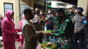 Dandim 1406 Wajo Berikan Kejutan Kapolres Wajo Di Hari Bhayangkara