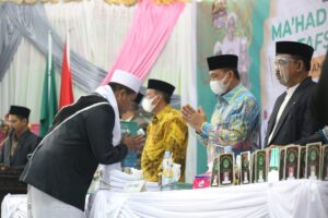 Wisuda Ma’had Aly As’adiyah, Bupati Wajo: Tetap Eksis Cetak Ulama