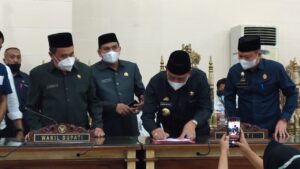 Perjuangkan Nasib Honorer K2, Bupati Wajo Akan Temui BKN