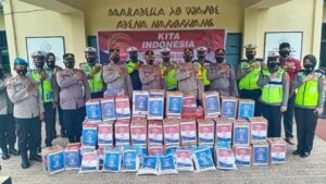 Bansos Serentak, Polres Wajo Salurkan 200 Paket Sembako