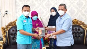 Tak Bahas Politik, Amran Mahmud dan Ketua Gelora Sulsel Pamer Keakraban