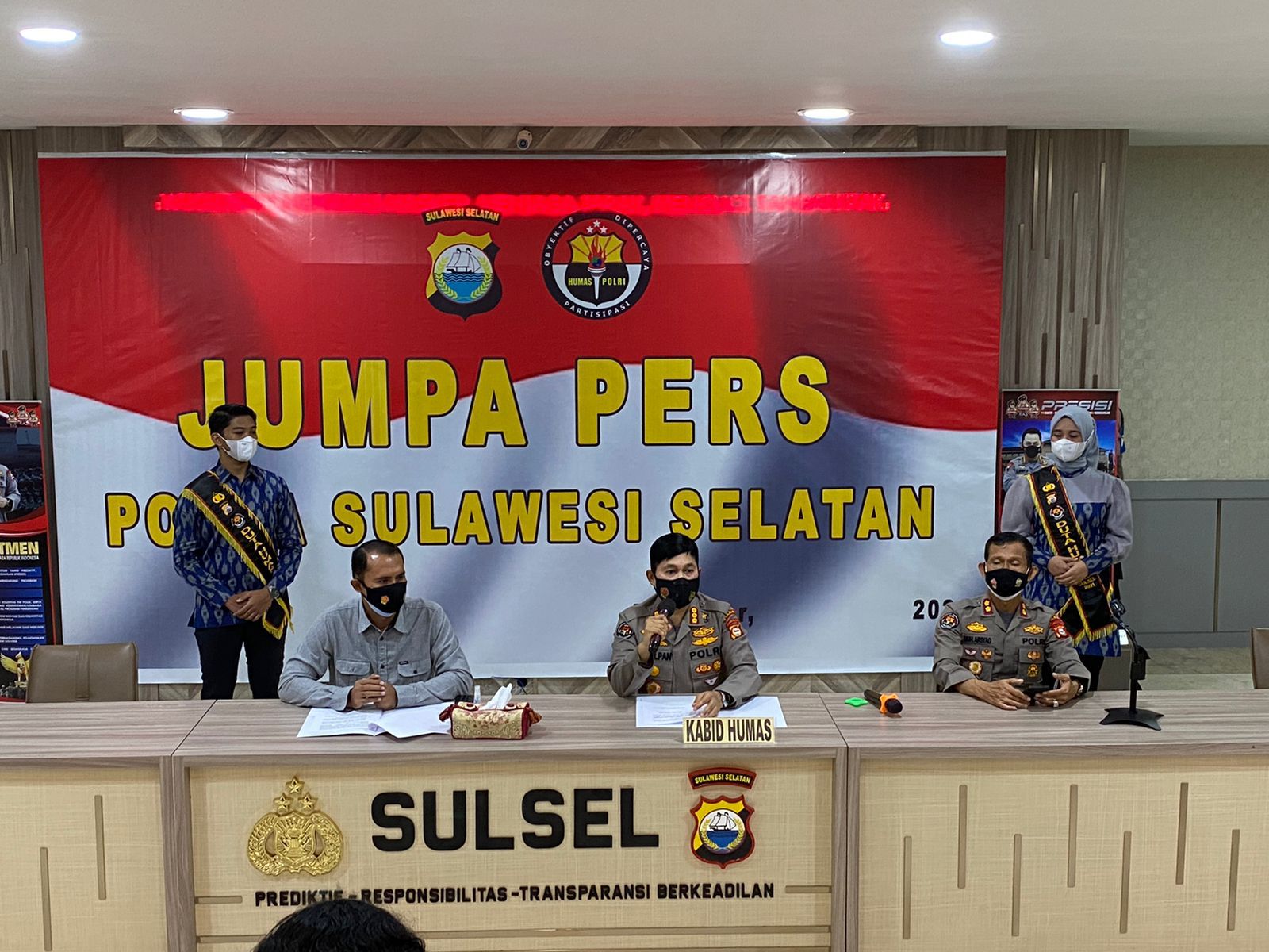 Kabid Humas Polda Sulsel Pimpin Press Release Pengungkapan 40 Kg Shabu dan 4.000 Butir Ekstasi