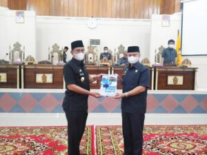 Bupati Wajo Serahkan Dua Ranperda Ke DPR, Maksimalkan Kinerja Majukan Wajo