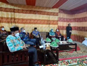 Bersama Wabup dan Ketua DPRD, Bupati Wajo Resmikan Jalan di Kawasan Wisata di Bola