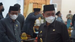 Bupati Hadiri Rapat Paripurna Terkait Penandatanganan Berita Acara Persetujuan Bersama antara Pemkab dan DPRD Wajo