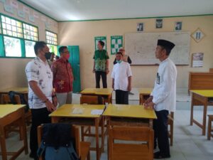 Majeslis Dikdasmen Muhammadiyah Wajo dan Lazismu Serahkan Bantuan di Ponpes Al Mujahidin