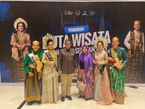 Amran Mahmud Hadiri Duta Wisata Wajo di Makassar