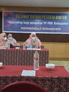 Sitti Maryam Uupayakan Pelatihan Dan Bimbingan Teknis Bagi Para Pengurus TP PKK Wajo