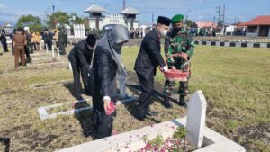 Sekda Wajo Pimpin Upacara Peringatan Hari Pahlawan Nasional