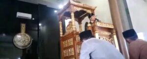 Anggota DPRD Wajo Khatib Jumat di Masjid Hajja Nadirah Madda