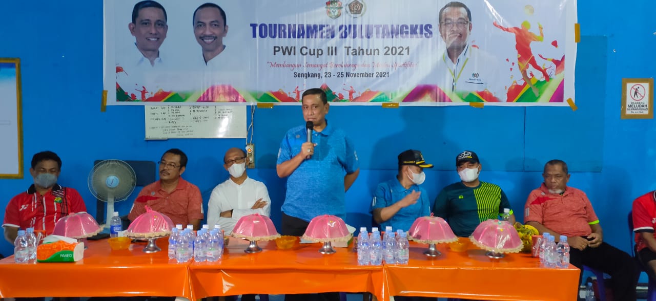 Buka PWI Cup III 2021, Amran Mahmud Komitmen Kembangkan Olahraga di Wajo