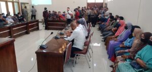 DPRD Wajo Dikerumuni Warga Arajang Dampak Pembangunan Proyek Bendung Gilireng