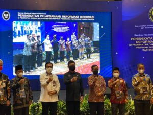 Seminar Nasional Kemenkopolhukam, Amran Mahmud Didaulat Wakili Bupati/Walikota se-Indonesia Baca Pernyataan Komitmen Bersama