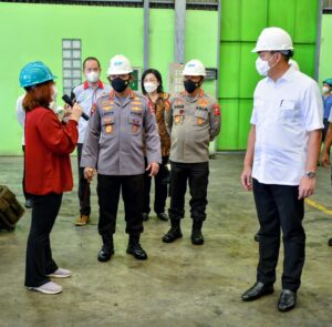 Kapolri Pastikan Awasi Alur Distribusi dan Harga Minyak Goreng di Pasar