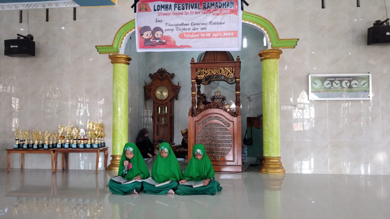 Camat dan KUA Pitumpanua Bersinergi Hadiri Lomba Festival Ramadhan di Kampung Pabbelle