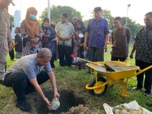 Kawasan Telaga Biru Bakal Dilengkapi Monas, Bupati Wajo Support Pengembangan Wisata