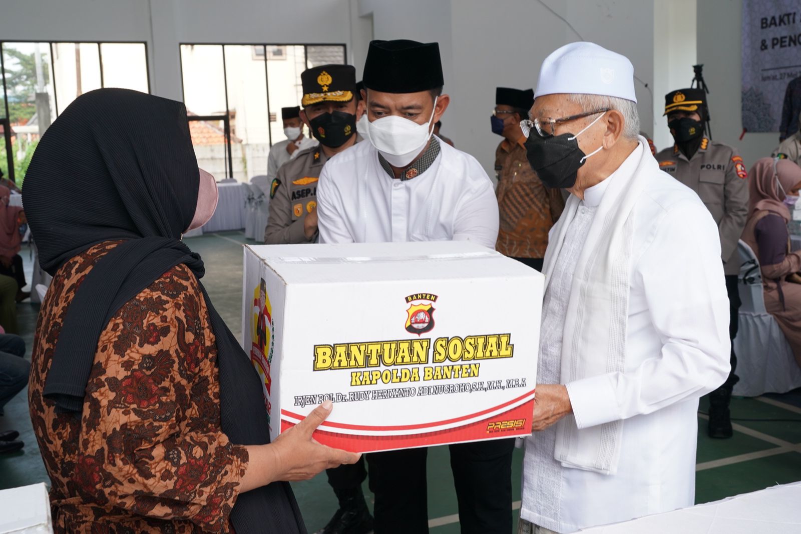 TNI-Polri dan Kemenkes Gelar Baksos Kesehatan di Banten