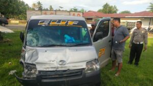 Naas !!! Mobil Pikap Grand Max Libas Punawirawan Polisi Hingga MD di TKP