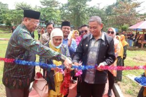 Resmikan Replika Monas di Telaga Biru, Bupati Wajo Sektor Wisata Makin Dongkrak Ekonomi