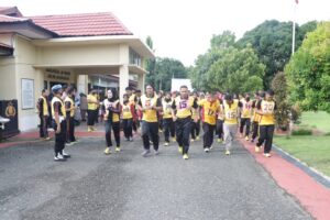 Budayakan Hidup Sehat,Kapolres Wajo bersama Personel Mengikuti Tes Kesamaptaan Jasmani Semester II
