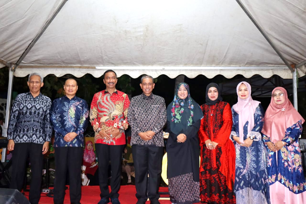 Ketua DPRD Wajo Hadiri Peresmian Sentra Gerobak Kuliner II di Taman Baca Kota Sengkang