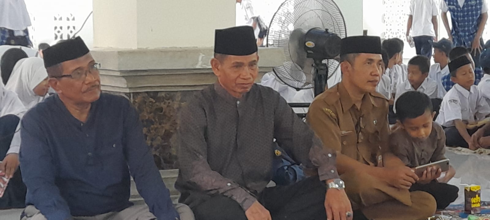 SMP Negeri 1 Pitumpanua Peringati Maulid Nabi Muhammad SAW