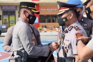 Pimpin Sertijab Wakapolres dan Kabag Ren, Ini Pesan Kapolres Erwin Syah
