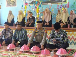 Kapolsek Keera Hadiri Maulid di SMP 1 Keera