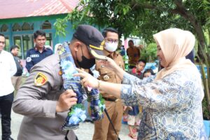 Kapolres Wajo Deklarasikan Sekolah Bersinar di SMP 2 Penrang