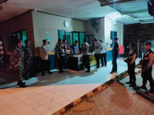 Jaga Situasai Tetap Kondusif, Sat Samapta Polres Wajo Lakukan Patroli Malam
