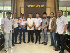 AMIWB Aspirasi ke DPRD Wajo,Pertanyakan Pelayanan di Pelabuhan Bangsalae dan Kelayakan Kapal Fery