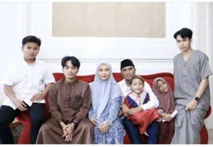 Anggota DPRD Wajo, Elfrianto, ST Raih Gelar Magister Ilmu Komunikasi di Unhas