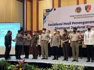 Kapolda Sulsel Raih Pin Emas dari Menteri ATR/ BPN RI Terkait Penanganan Kejahatan Pertanahan