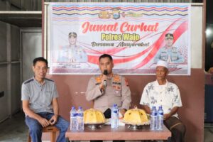 Kapolres Wajo Sampaikan Pesan Kamtibmas di Giat Jumat Curhat di Warkop Kawangnge