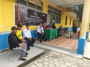 Personil Polsek Urban Pitumpanua Pantau Tes CAT Calon PPS Pitumpanua