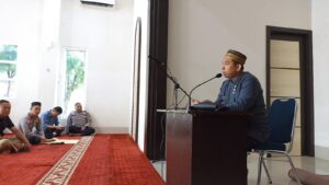 Polres Wajo Gelar Bimbingan Rohani dan Mental di Masjid At- Taqwa Mapolres Wajo