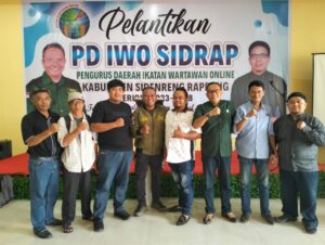 Edy Basri Resmi Dilantik Ketua PD IWO Sidrap