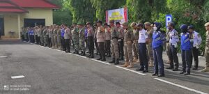 Kapolres Wajo Pimpin Apel Pengecekan Personel Persiapan Pengamanan di Gereja