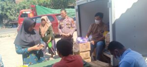 Polsek Maniangpajo Polres Wajo Laksanakan PAM Pasar Murah yang Digelar Disperindag Wajo