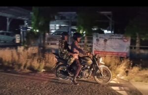 Sinergitas TNI-Polri,Koramil dan Polsek Tanasitolo Melakukan Patroli Gabungan