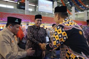 Dihadiri Gubernur Andi Sudirman Sulaiman, Bupati Wajo Berbaur Dengan Ribuan Peserta Syawalan Muhammadiyah Sulsel