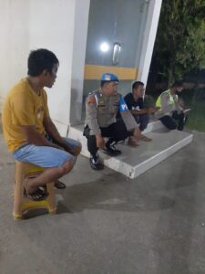 Antisipasi Gangguan Kamtibmas di Wilkumnya,Polsek Maniangpajo Polres Wajo Rutin Patroli Blue Light