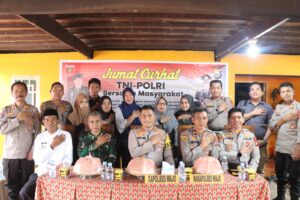Melalui Jumat Curhat, Warga Mario Apresiasi Kinerja Polres Wajo Dibawah Kepimpinan AKBP Fatchur Rochman